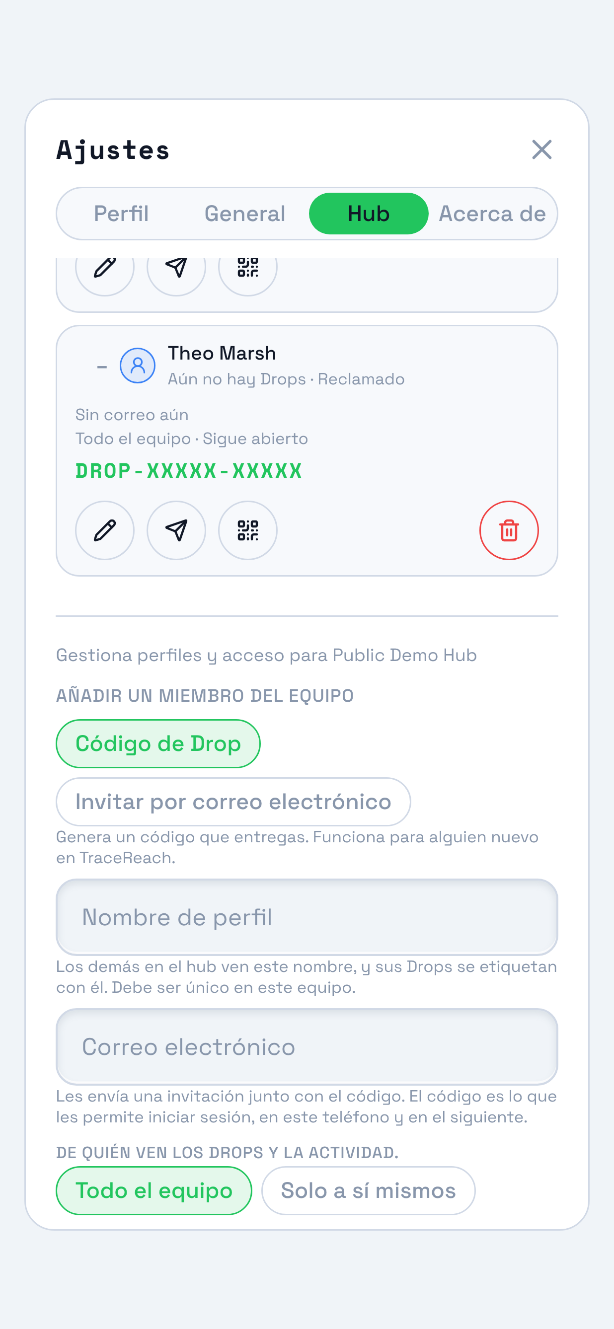 El mismo panel con Código de Drop seleccionado. Se destacan las dos opciones y la explicación: genera un código para entregar. Sirve para alguien que aún no usa TraceReach.