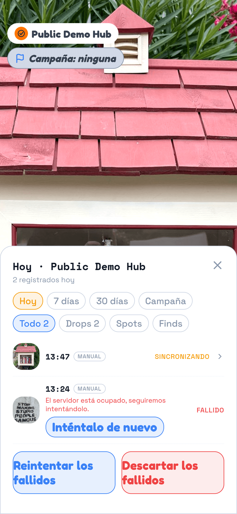 La cola en TraceReach Drop: el drop acaba de registrarse, sincronizando, uno anterior falló, listo para reintentar